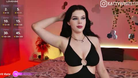 Snapshot of kattywhite777 chatting on 05/17/26, 01:03 vacation until November 3 online show from 05/17/26, 01:03