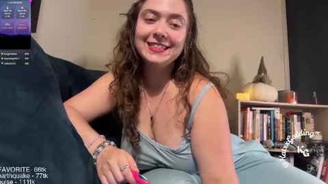 Snapshot of katxxgolding chatting on 11/04/25, 08:35 Princesse Kat online show from 11/04/25, 08:35