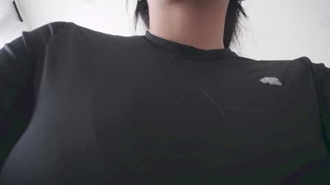 Snapshot of katy_18_pocahontas chatting on 12/15/25, 06:23 K a t y online show from 12/15/25, 06:23