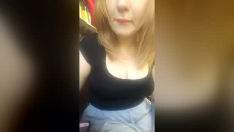 Snapshot of katy_brie chatting on 07/17/26, 04:34 Katy Brie online show from 07/17/26, 04:34