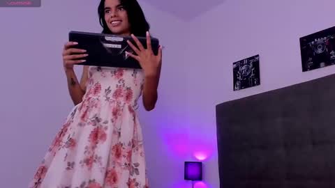 Snapshot of katy_contreras chatting on 02/25/25, 05:36 katy_contreras online show from 02/25/25, 05:36