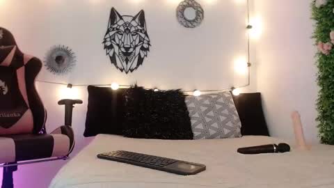 Katy Van online show from 02/07/25, 08:44