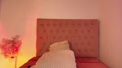 Katy Van online show from 11/24/25, 08:47