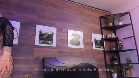 salo  online show from 09/09/25, 02:05