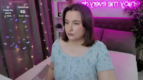 Kate online show from 10/23/25, 05:07