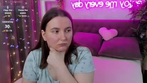 Kate online show from 04/30/26, 07:04