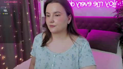 Kate online show from 06/18/26, 09:14