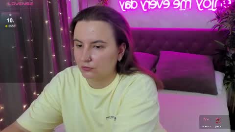 Kate online show from 06/21/26, 05:54