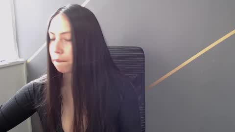 Snapshot of katybelladonna chatting on 03/05/25, 12:33 KATY online show from 03/05/25, 12:33