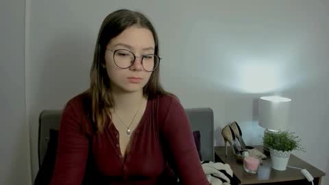 Snapshot of katygentle chatting on 02/03/26, 04:23 Katy online show from 02/03/26, 04:23