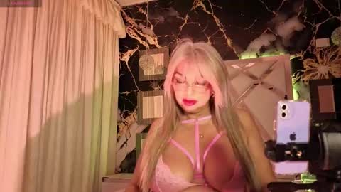 Snapshot of katyhornymilfsexy chatting on 02/07/26, 11:58 katy online show from 02/07/26, 11:58