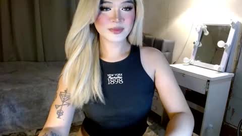 katykiat online show from 10/18/25, 09:37