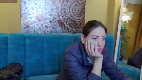 Snapshot of katylinee chatting on 04/19/26, 04:23 Katyline online show from 04/19/26, 04:23