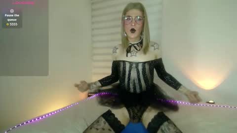 katy online show from 09/22/25, 09:55