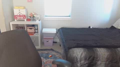 Katy online show from 01/06/26, 06:11