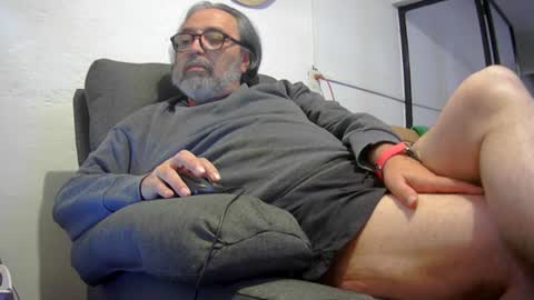 Snapshot of kausername chatting on 12/16/24, 05:33 Marko online show from 12/16/24, 05:33