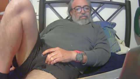 Snapshot of kausername chatting on 12/28/24, 03:04 Marko online show from 12/28/24, 03:04