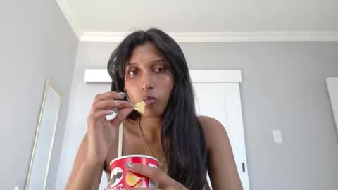 Snapshot of kawaiibabypie chatting on 03/03/26, 02:23 kawaiibabypie online show from 03/03/26, 02:23