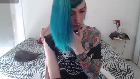 Snapshot of kawaimisfit chatting on 03/01/25, 05:38 luna online show from 03/01/25, 05:38