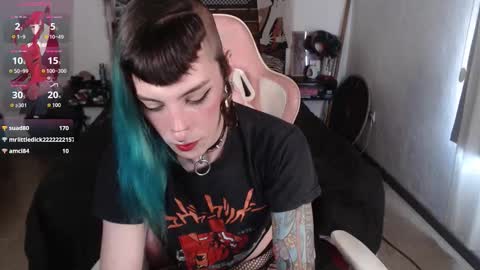 Snapshot of kawaimisfit chatting on 12/03/25, 06:28 luna online show from 12/03/25, 06:28