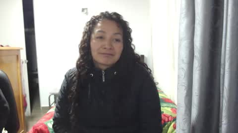 Snapshot of kawit1 chatting on 01/17/26, 12:15 Khawit online show from 01/17/26, 12:15