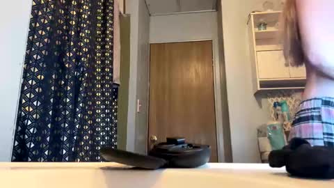 Snapshot of kay_la chatting on 11/26/25, 11:11 kay_la online show from 11/26/25, 11:11