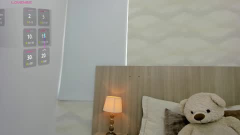   online show from 10/19/25, 11:11