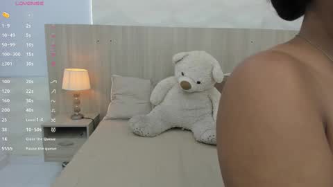   online show from 11/01/25, 11:23