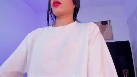 Kayla  online show from 10/25/25, 11:40