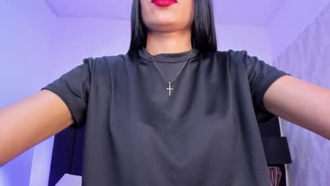 Kayla  online show from 11/28/25, 11:35