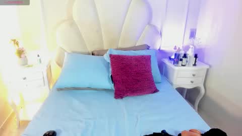 kaylachannell online show from 12/13/25, 09:09