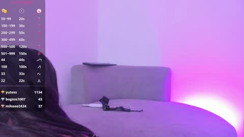 Kayla online show from 12/12/24, 10:31