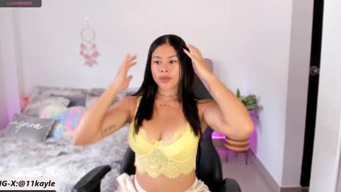 Snapshot of kayle__11 chatting on 01/14/25, 04:29 INSTAGRAM AND TW 11kayle online show from 01/14/25, 04:29