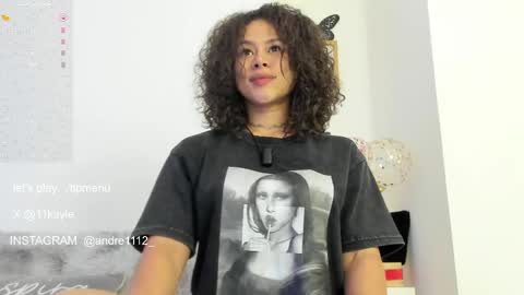 Snapshot of kayle__11 chatting on 04/07/26, 12:33 INSTAGRAM AND TW 11kayle online show from 04/07/26, 12:33