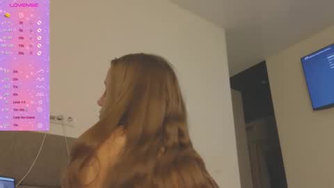 Snapshot of kaylee_ee chatting on 01/05/26, 05:27 kaylee_ee online show from 01/05/26, 05:27