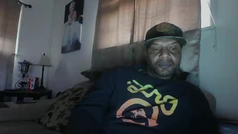 Snapshot of kayleekakesnslim chatting on 02/27/25, 11:37 kaylee kakes online show from 02/27/25, 11:37