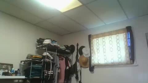 Snapshot of kayleekakesnslim chatting on 10/20/25, 04:51 kaylee kakes online show from 10/20/25, 04:51