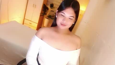 Snapshot of kayleepinay chatting on 10/29/25, 08:38 Y O U R F U T U R E K A Y L E E online show from 10/29/25, 08:38