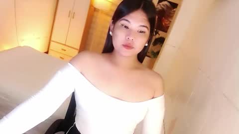 Snapshot of kayleepinay chatting on 11/10/25, 06:01 Y O U R F U T U R E K A Y L E E online show from 11/10/25, 06:01