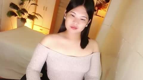 Snapshot of kayleepinay chatting on 11/28/25, 06:43 Y O U R F U T U R E K A Y L E E online show from 11/28/25, 06:43