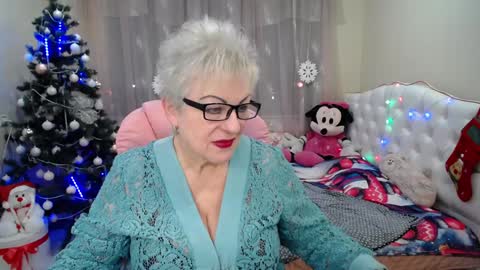 kaylesmoll online show from 01/03/25, 10:40