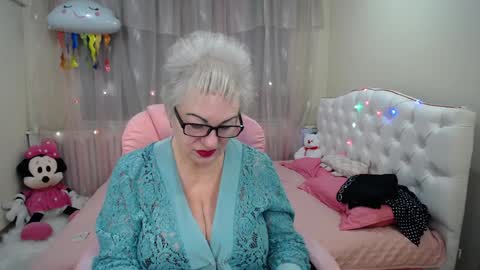 kaylesmoll online show from 01/22/25, 07:45