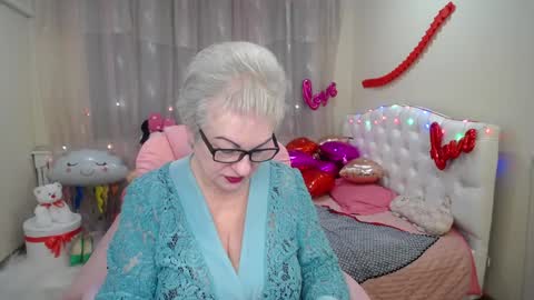 kaylesmoll online show from 02/05/25, 03:55