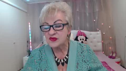 kaylesmoll online show from 09/13/25, 06:40