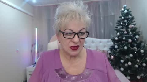 Snapshot of kaylesmoll chatting on 01/08/26, 08:44 kaylesmoll online show from 01/08/26, 08:44