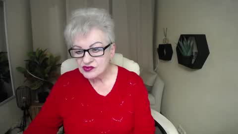 Snapshot of kaylesmoll chatting on 02/03/26, 07:52 kaylesmoll online show from 02/03/26, 07:52