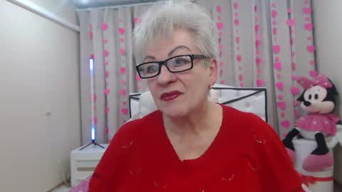 Snapshot of kaylesmoll chatting on 02/11/26, 07:41 kaylesmoll online show from 02/11/26, 07:41