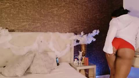  KAYLIE  online show from 10/17/25, 10:23