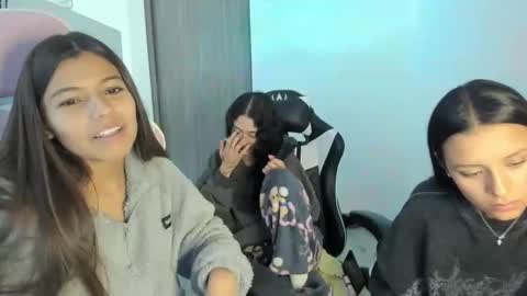 kaylie online show from 10/17/25, 08:44