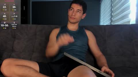 Snapshot of kayn_kalo chatting on 10/17/25, 08:33 Kayn online show from 10/17/25, 08:33